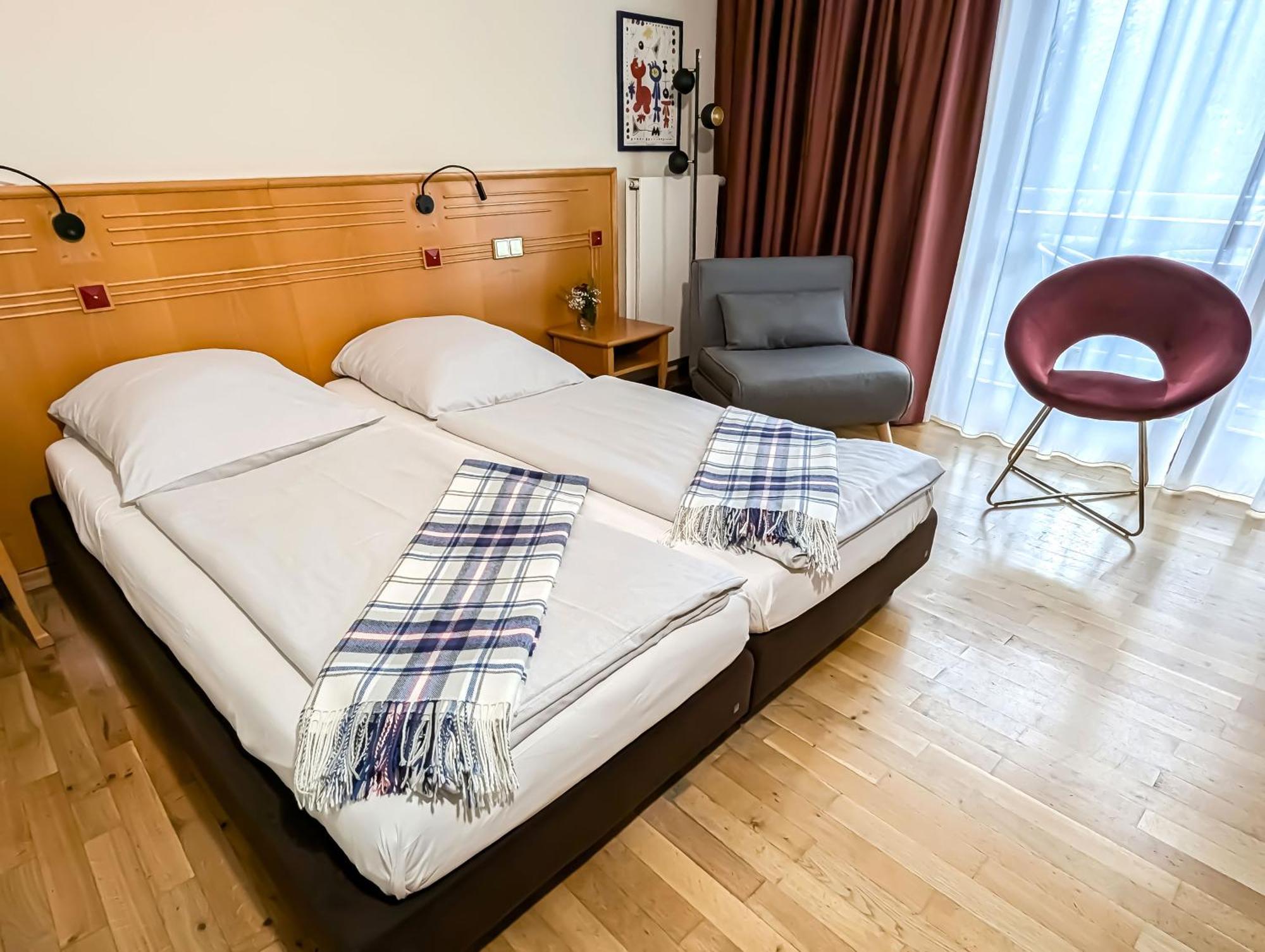 บูเลอวาร์ด โฮเต็ล อัลชตัดท์ ชเวริน Hotel ชเวียรีน ภายนอก รูปภาพ